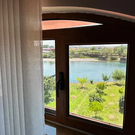 Drini River View Appartement *