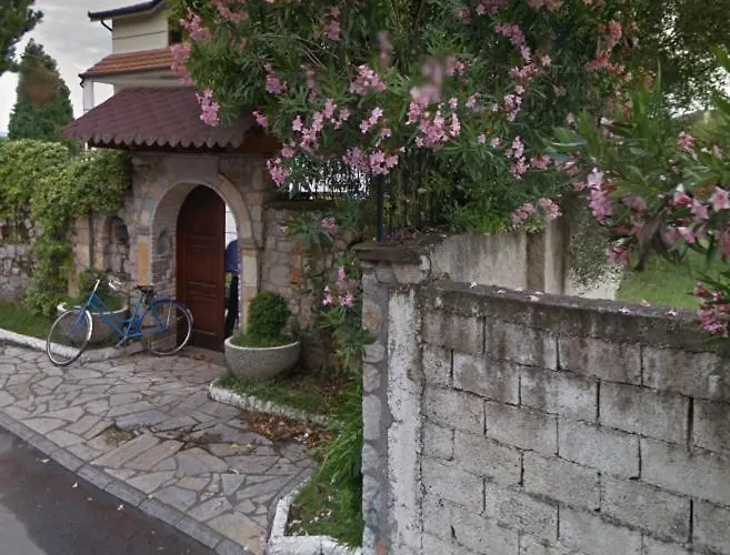 Appartement Drini River *